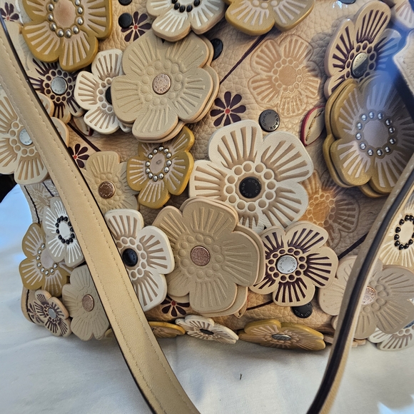 Coach 1941 Tea Rose Rogue 31 Satchel Purse Bag With Dust Bag - Picture 6 of 17